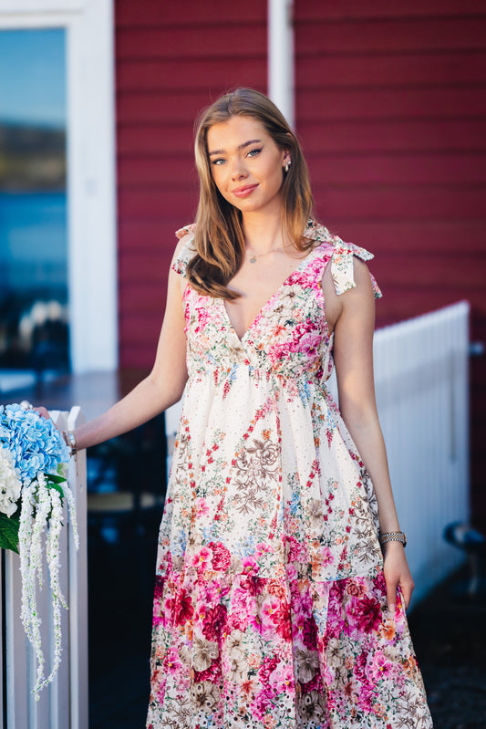 STRAP EMBROIDERY DRESS PINK – Maëlle, bilde 2