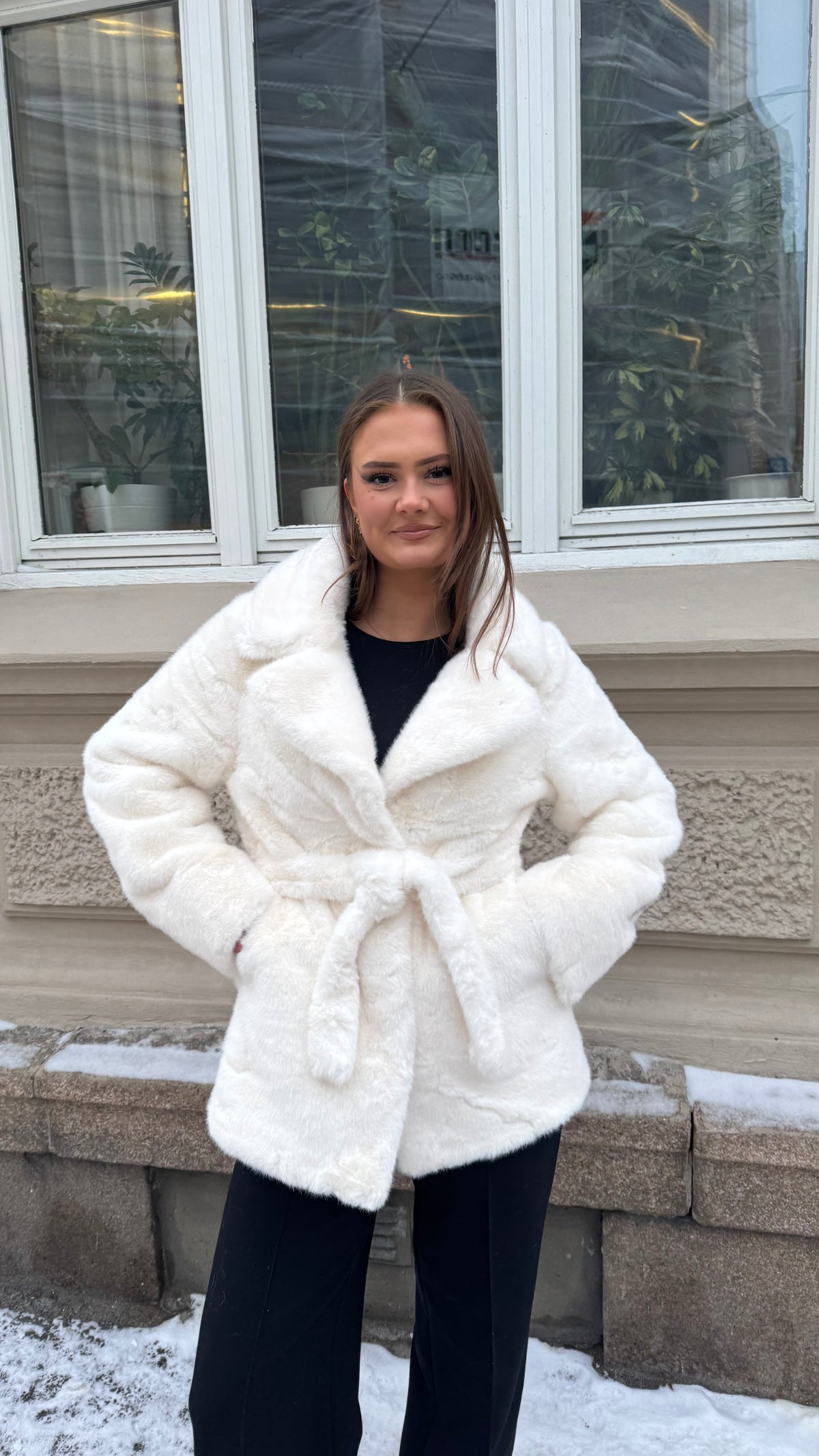 Louisa faux fur jacket white