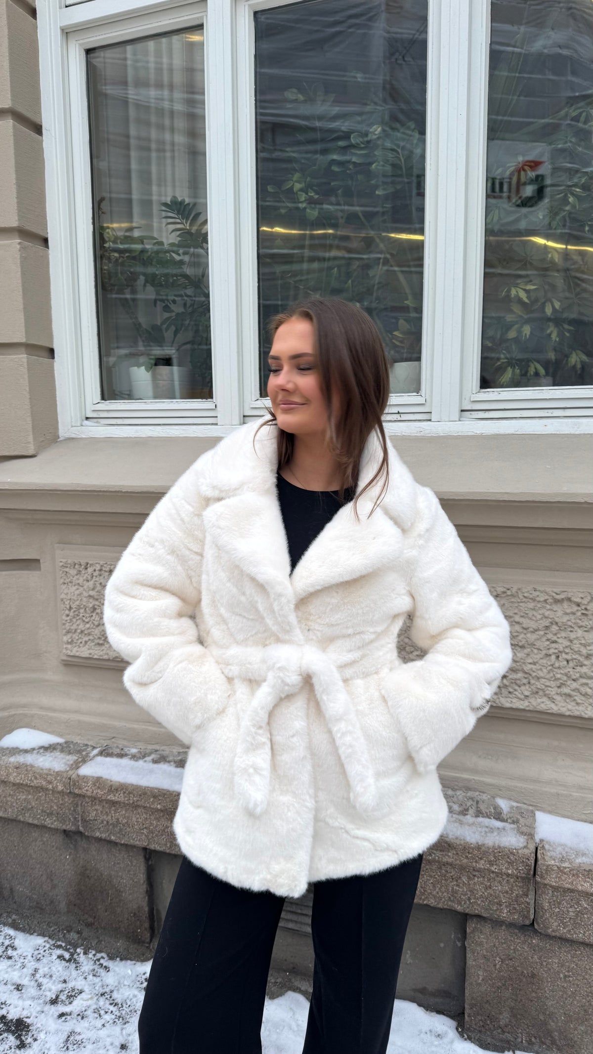 Louisa faux fur jacket white