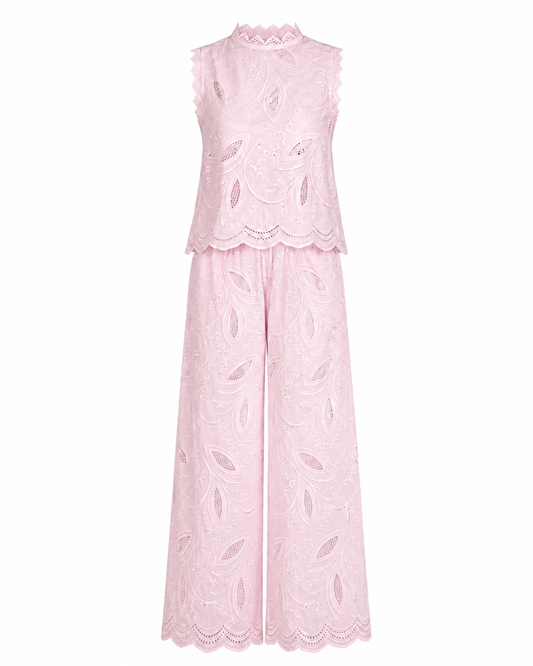 Sandy sett lys rosa